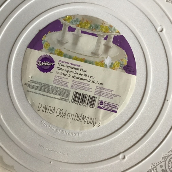 Wilton  Cake Set Separator Plates 2 sizes  and Four 7in  Grecian Pillars - Picture 2 of 3